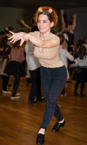 Tanzeinlage der Tanlehrerin Kindertanzgruppe TSG zu "König der Löwen" beim Benefizball 2023